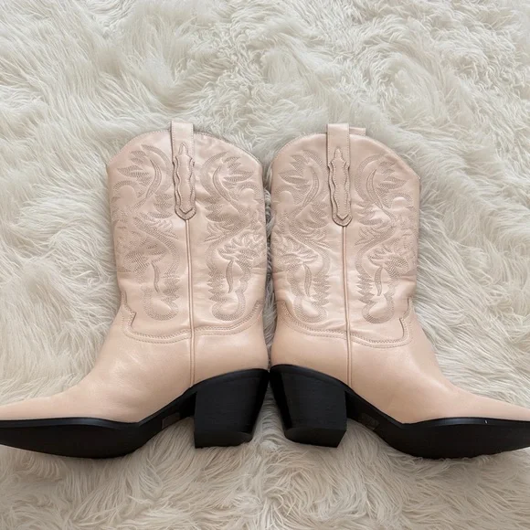 Jeffrey Campbell Cream Heeled Boots - Picture 8 of 11